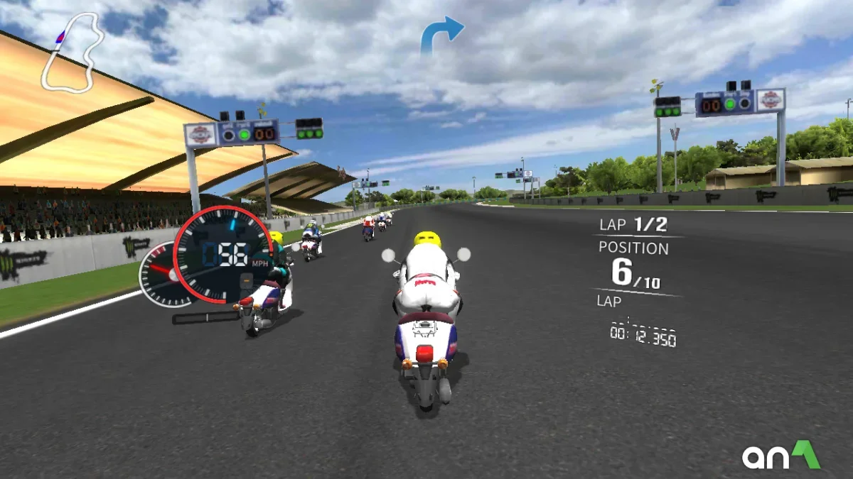 Real Moto screenshot 3
